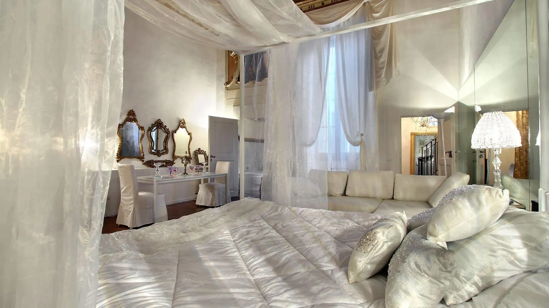 Bed & Breakfast Palazzo Tolomei - Residenza D'Epoca Florence